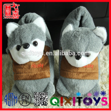 Yangzhou factory stuffed plush animals slippers in the shape of animals adult slipper toys